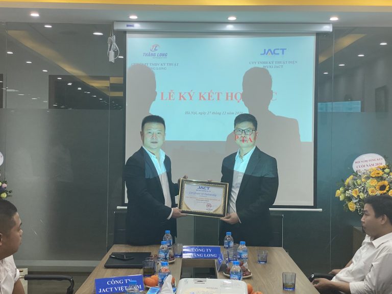 Lễ ký thỏa thuận hợp tác giữa Công ty TNHH Thương Mại Công Nghệ Kỹ Thuật Thăng Long và Đại Diện của hãng tại Việt Nam